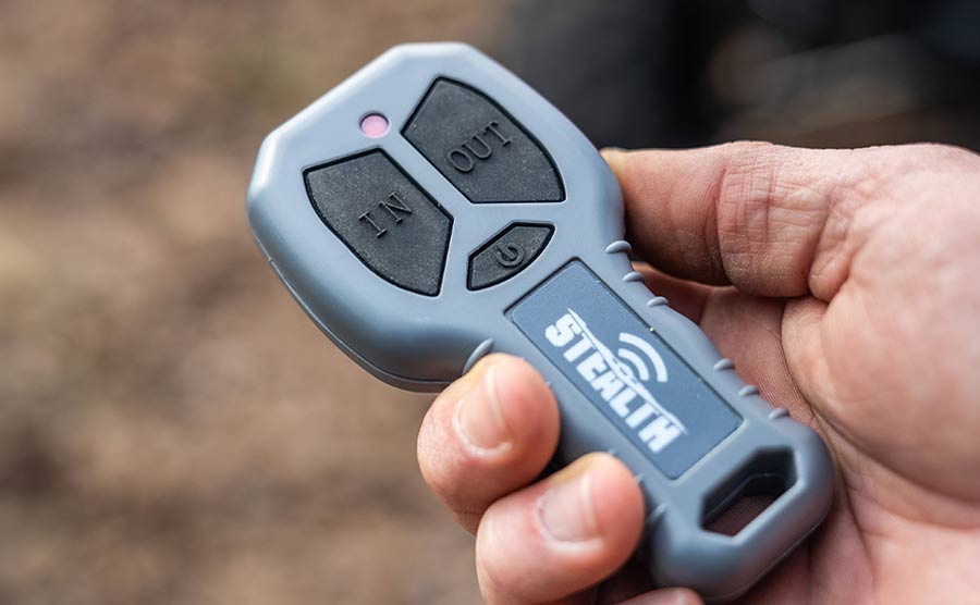 Stealth 4500lb Seilwinde - 12V Synthetikseil